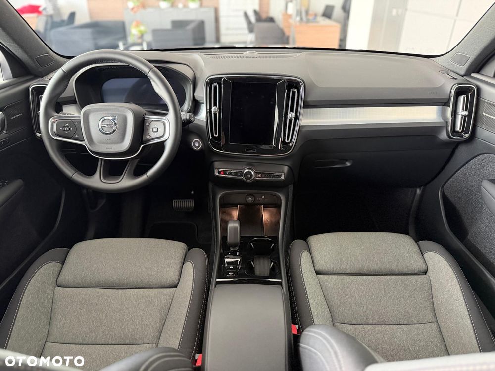 Volvo XC 40 B5 AWD Ultimate Dark - 9