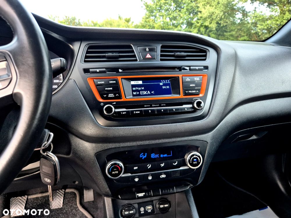 Hyundai i20 1.2 Intro Edition - 35