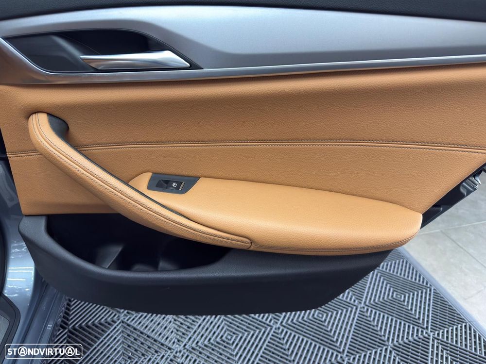 BMW 520 d Line Luxury Auto - 44