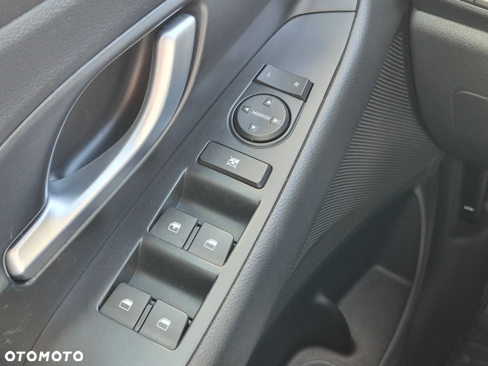 Hyundai i30 1.5 DPI Modern - 26