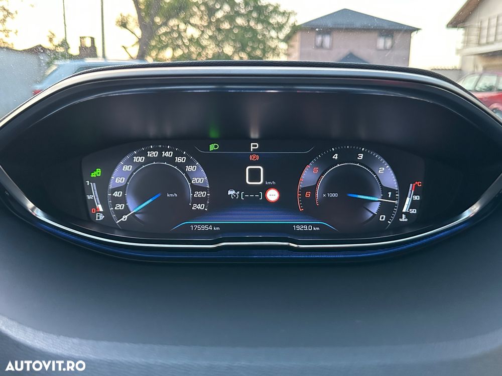 Peugeot 3008 - 17