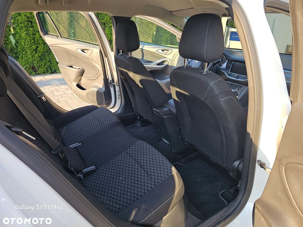 Opel Astra 1.6 CDTI Elite S&S - 20