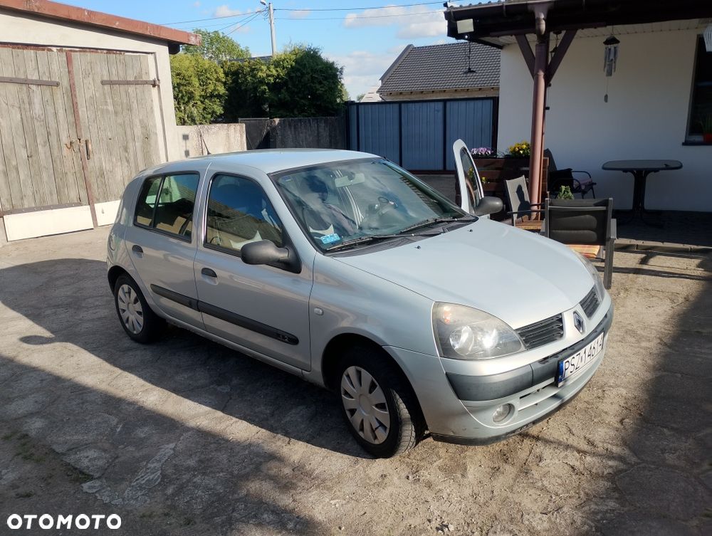 Renault Clio - 1