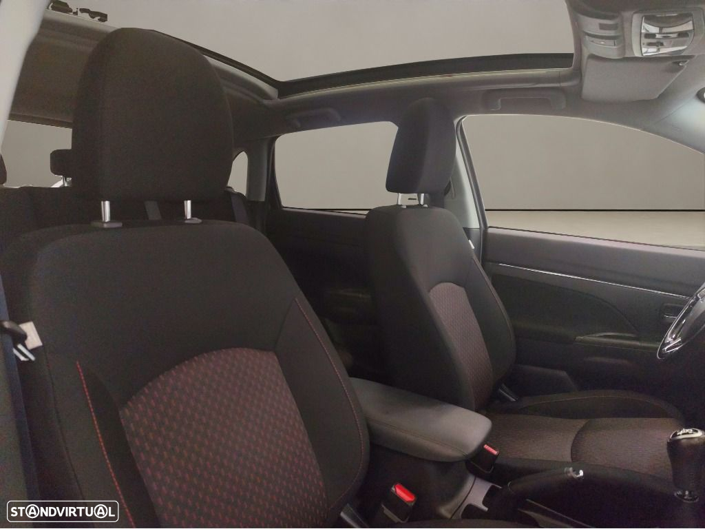 Mitsubishi ASX 1.6 MIVEC Intense Connect Edition - 13