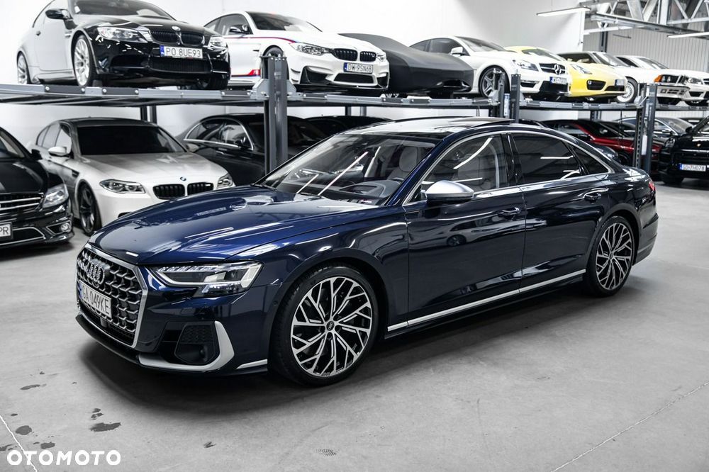 Audi S8 - 3