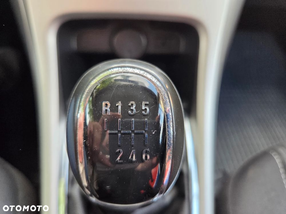 Opel Astra 1.4 Turbo - 11