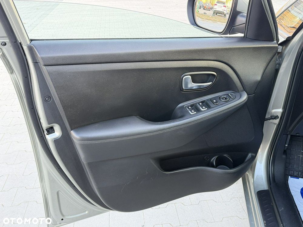 Kia Carens 1.7 CRDi Vision - 15