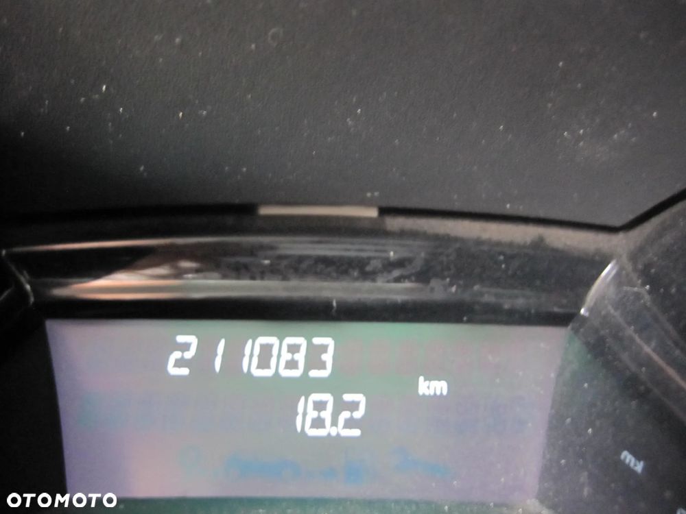 Renault Clio - 2