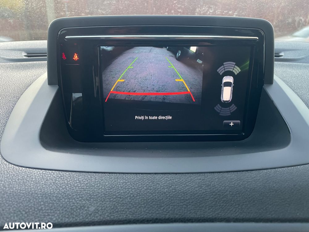 Renault Megane ver-grandtour-energy-dci-130-bose-edition - 17