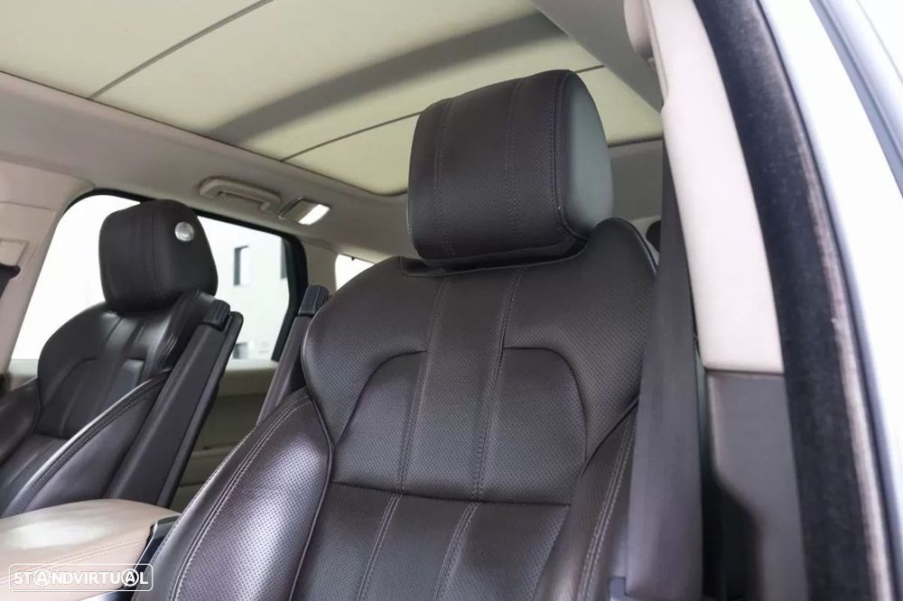 Land Rover Range Rover Sport 3.0 TDV6 HSE Dynamic - 32