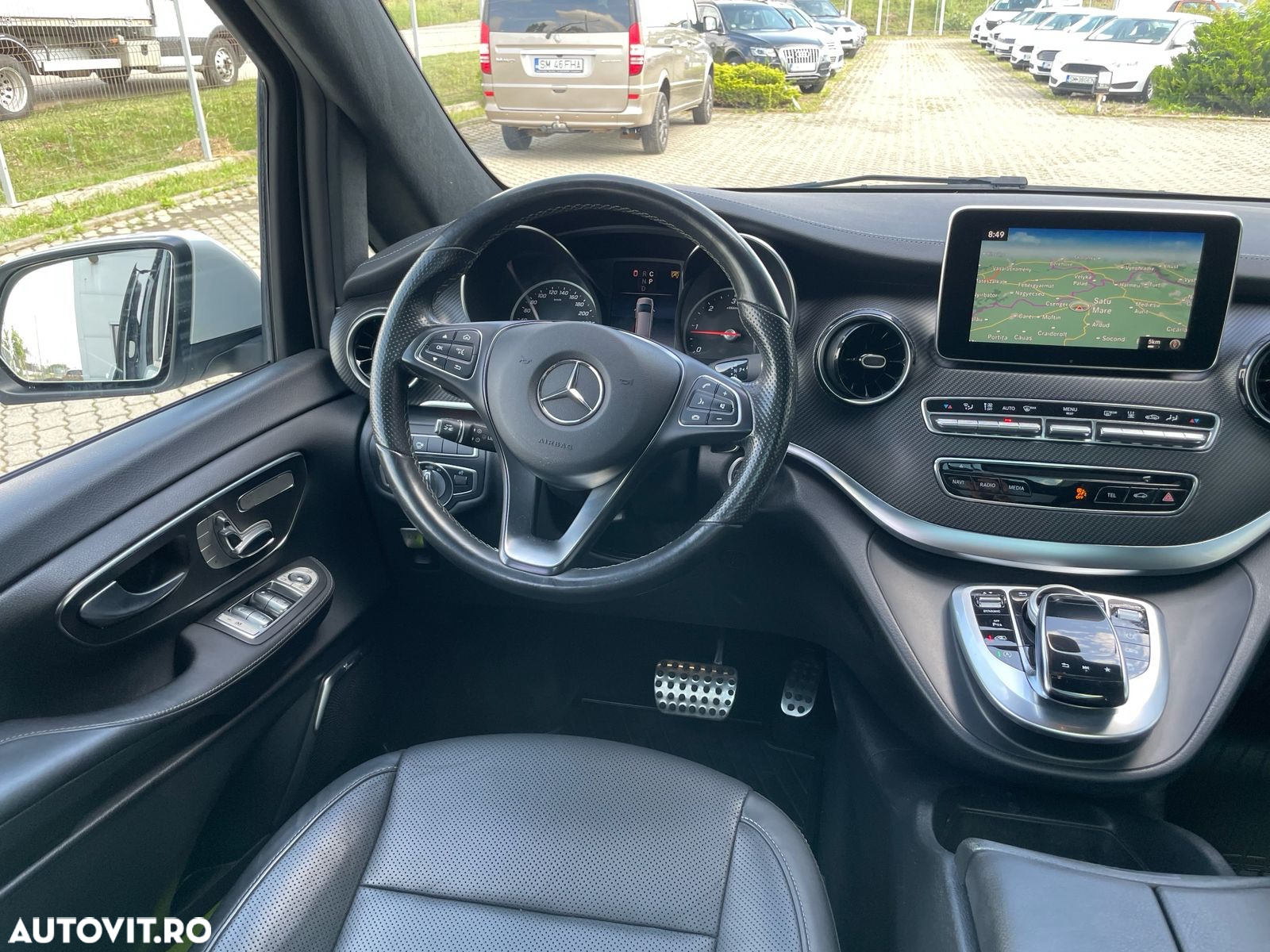 Mercedes-Benz V 300 d lang 4Matic 9G-TRONIC Exclusive - 11
