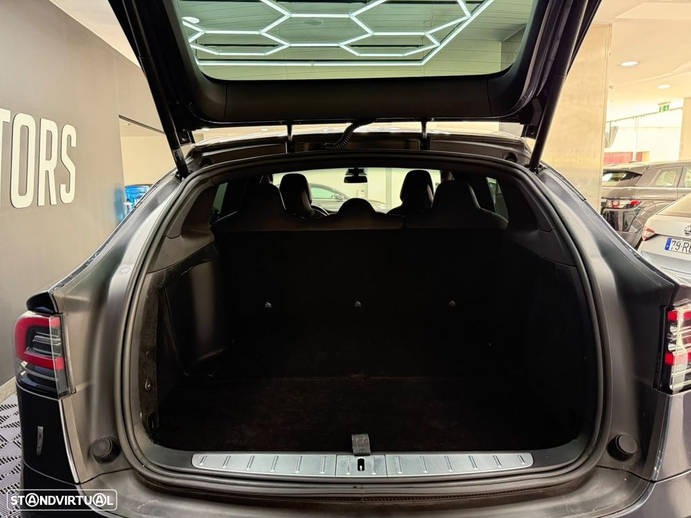 Tesla Model X 100D - 9