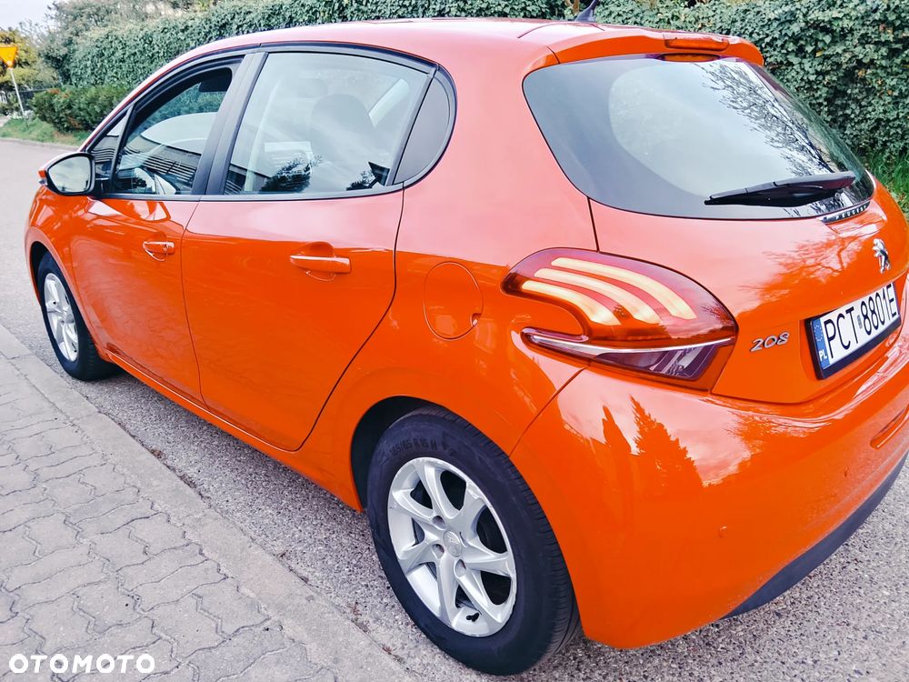 Peugeot 208 82 PureTech Style - 12