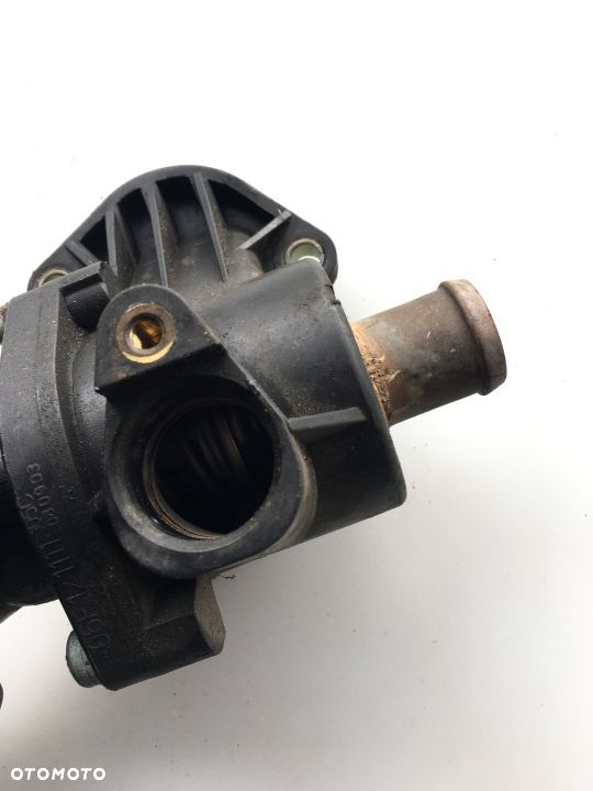 OBUDOWA TERMOSTATU AUDI A3 8P 2.0 FSI 6F121114 - 6