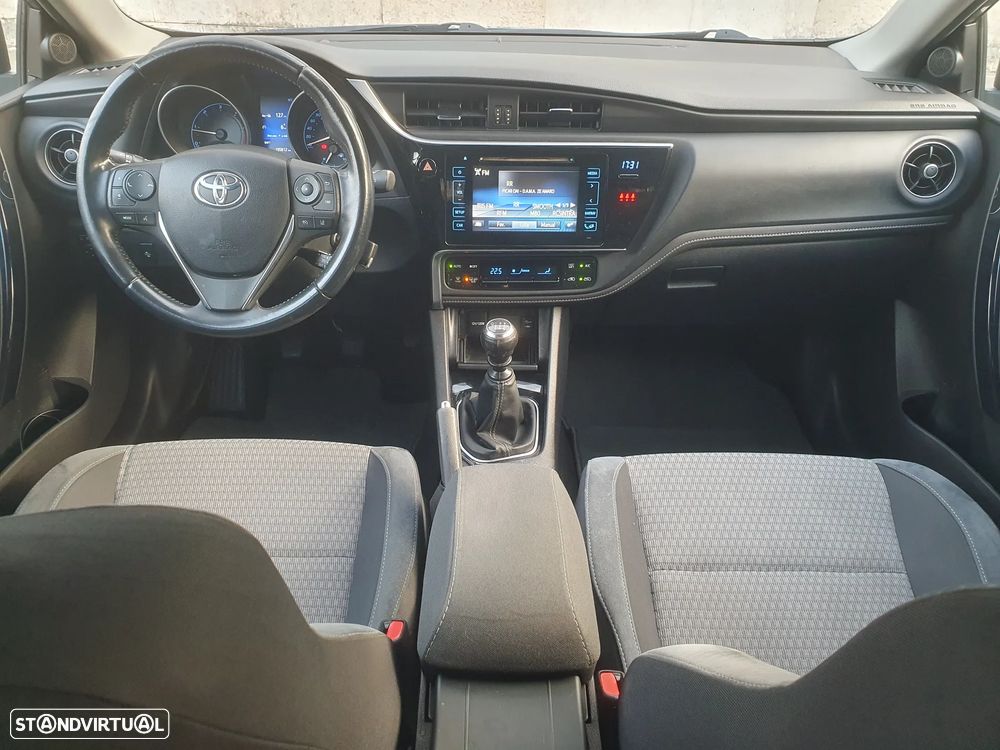 Toyota Auris Touring Sports 1.4 D-4D Comfort+Pack Sport - 29