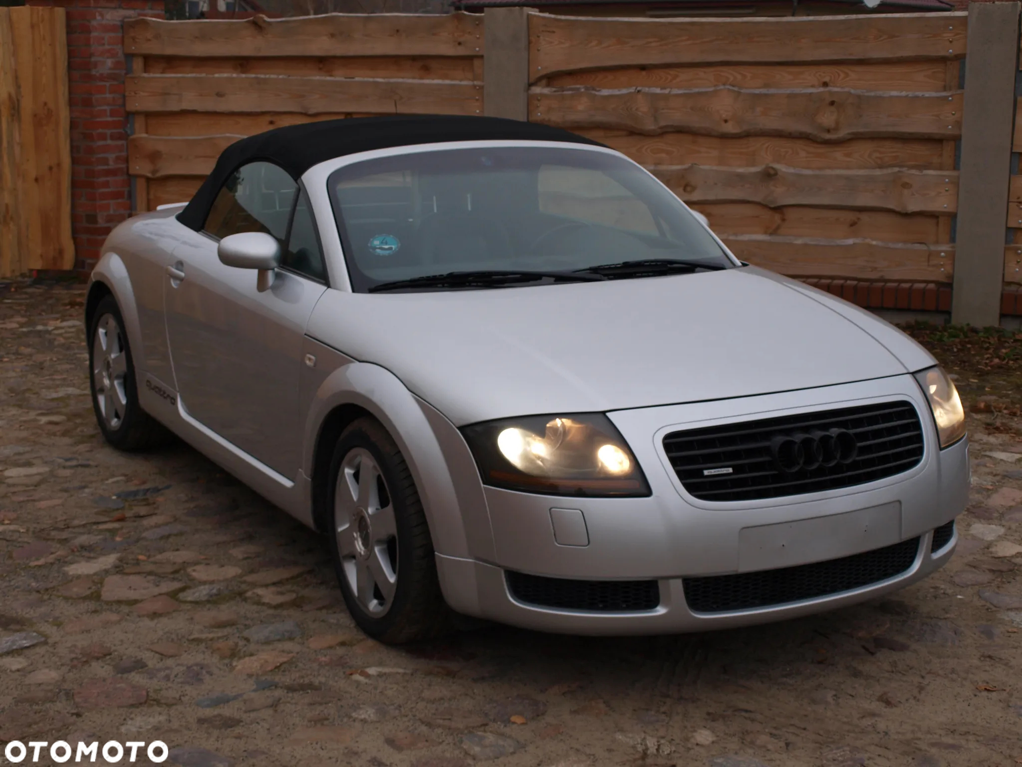 Audi TT Roadster 1.8 T quattro - 4