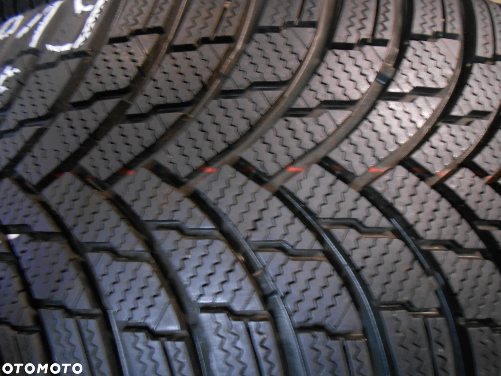 OPONA POJEDYNKA 235/50R19 FIRESTONE WINTERHAWK 4 DOT 3222 8MM - 2