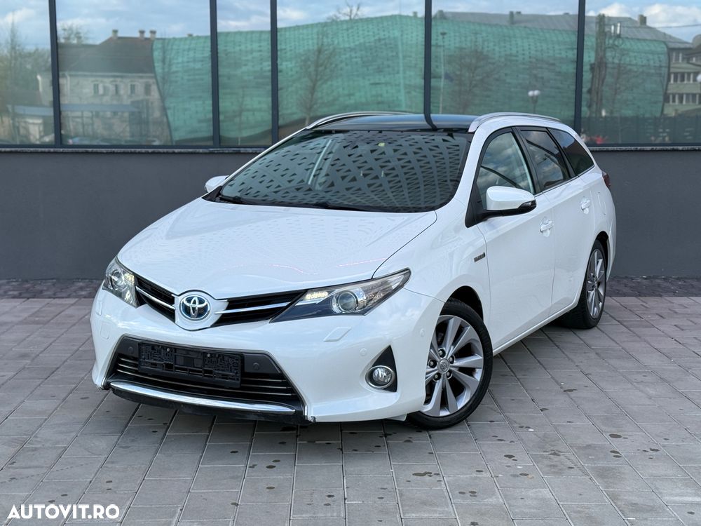 Toyota Auris 1.8 L VVT-i Luna - 19