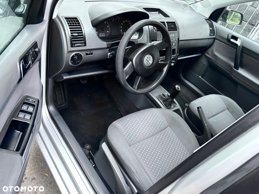 Volkswagen Polo 1.2 - 11