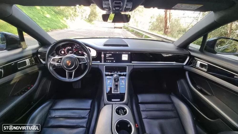 Porsche Panamera Sport Turismo 4 - 42