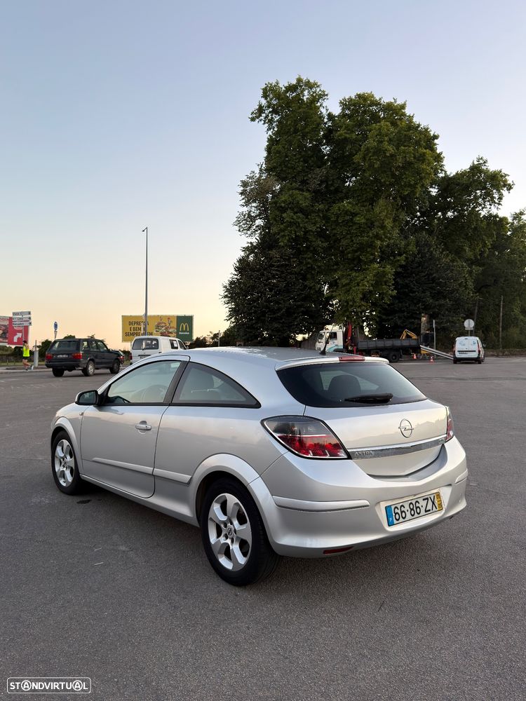 Opel Astra GTC 1.4 - 2