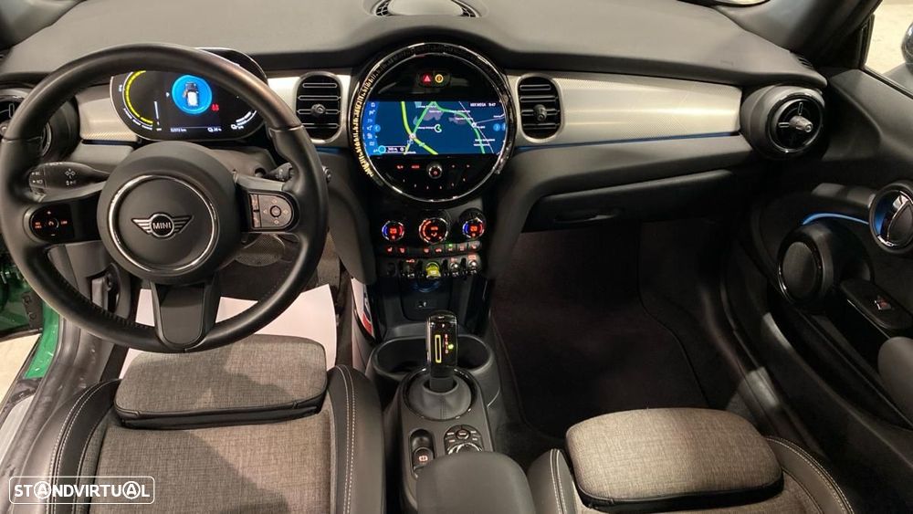 MINI 3 Portas Cooper SE Essential - 3