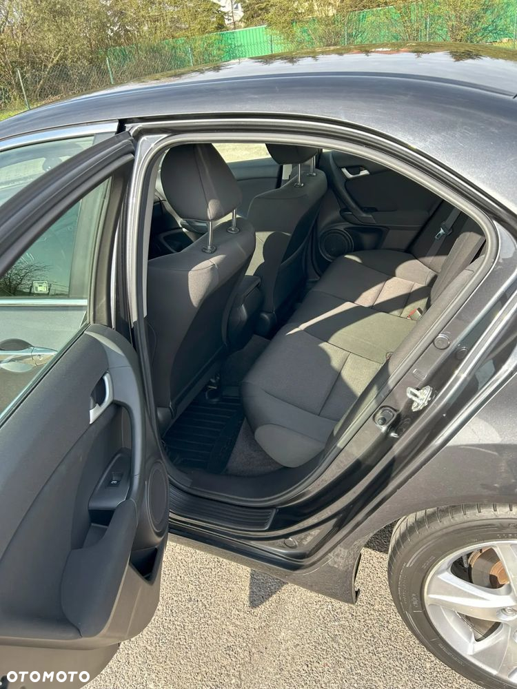 Honda Accord 2.0 Lifestyle - 16