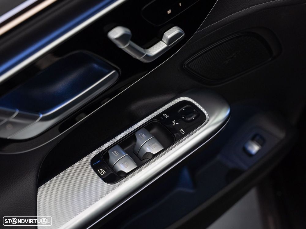 Mercedes-Benz EQE 350+ - 19