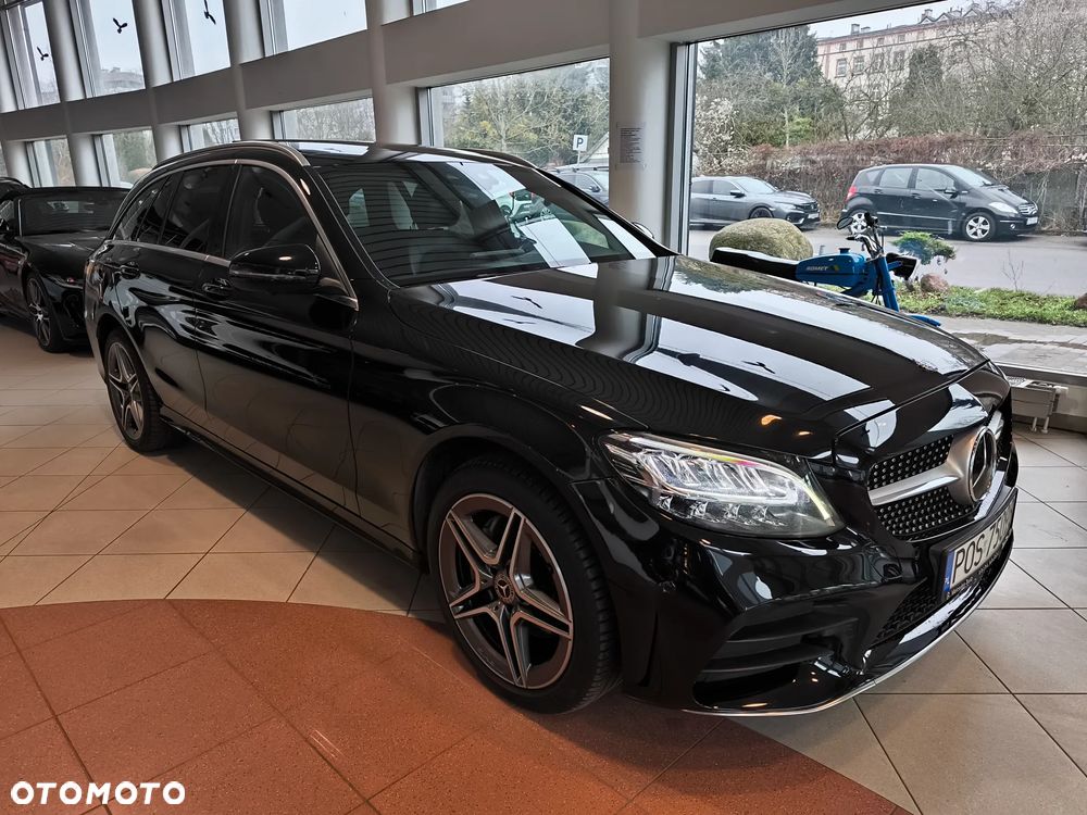 Mercedes-Benz Klasa C 200 4Matic 9G-TRONIC - 3