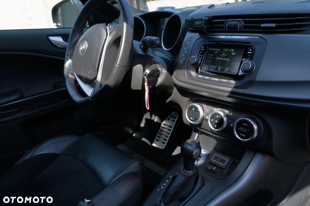 Alfa Romeo Giulietta 1750 TBi Veloce TCT - 13