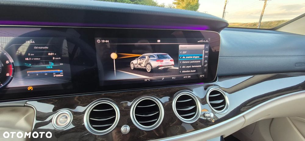 Mercedes-Benz Klasa E 220 d 4Matic T All-Terrain 9G-TRONIC Exclusive - 27