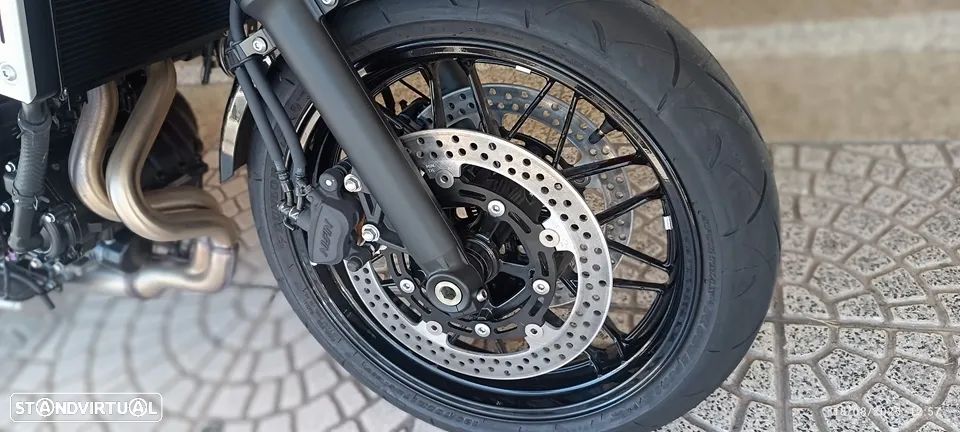 Kawasaki Z 650 RS - APENAS 35 Kms - 11