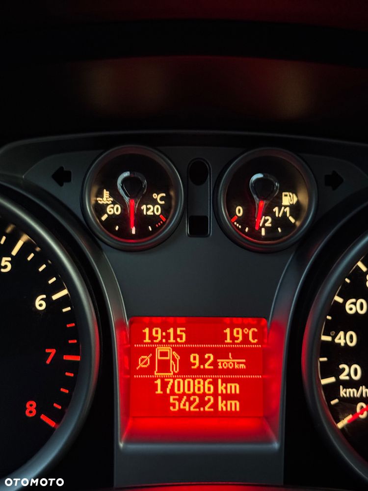 Ford Focus 2.0 Titanium - 2