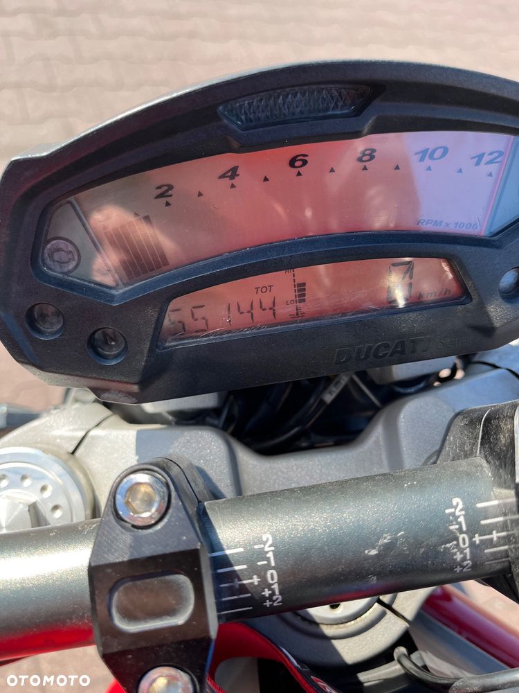Ducati 696 - 8