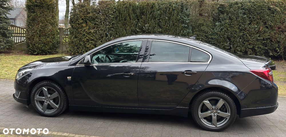 Opel Insignia 2.0 T Cosmo S&S - 11