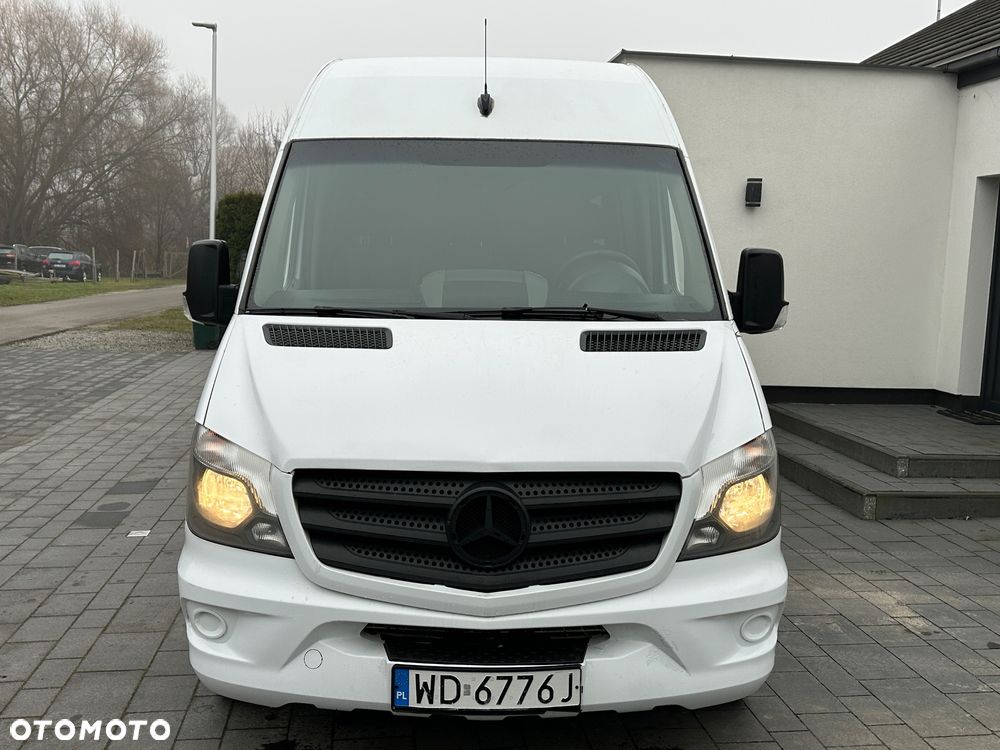 Mercedes-Benz Sprinter - 11