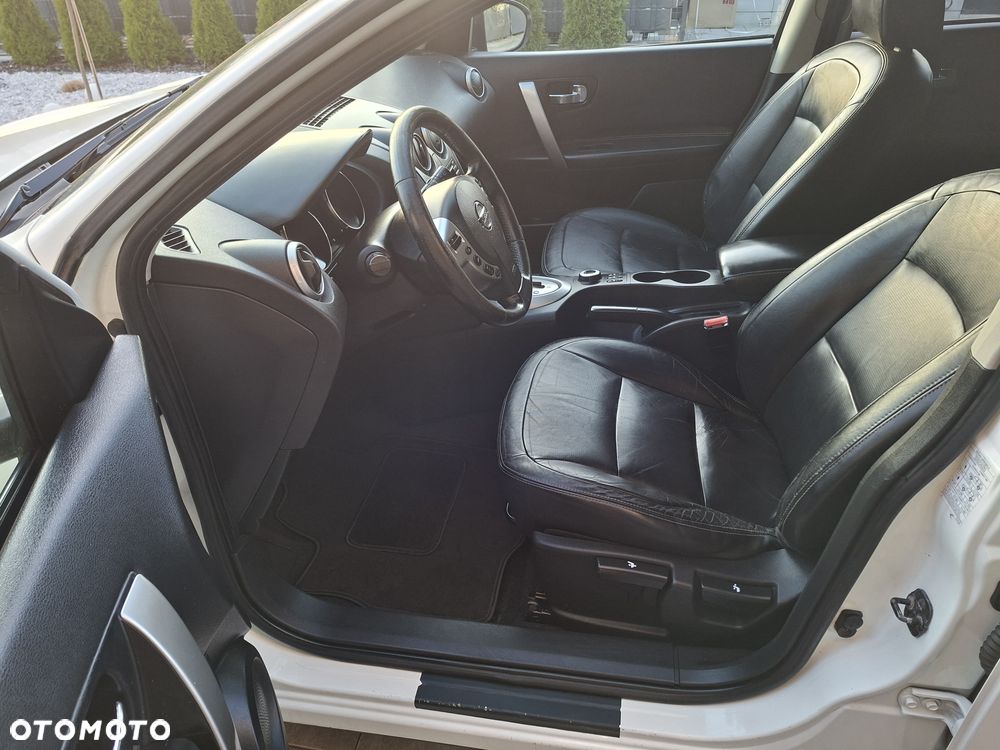 Nissan Qashqai+2 - 13