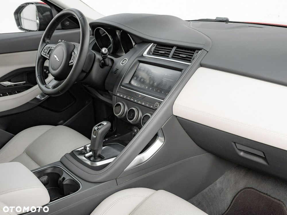 Jaguar E-Pace 2.0 i4P AWD S - 33