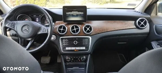 Mercedes-Benz GLA - 20