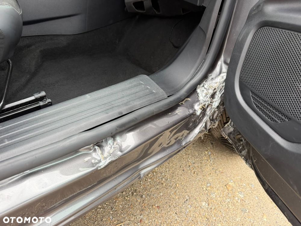 Peugeot 2008 PureTech 130 Allure - 29