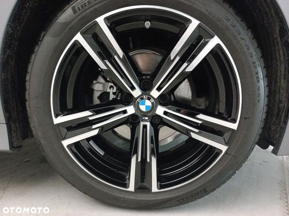 BMW Seria 3 318i M Sport - 20