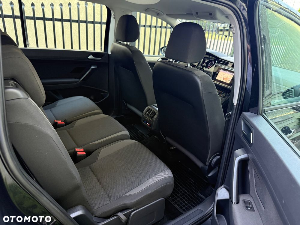 Volkswagen Touran 1.5 TSI EVO Comfortline - 16