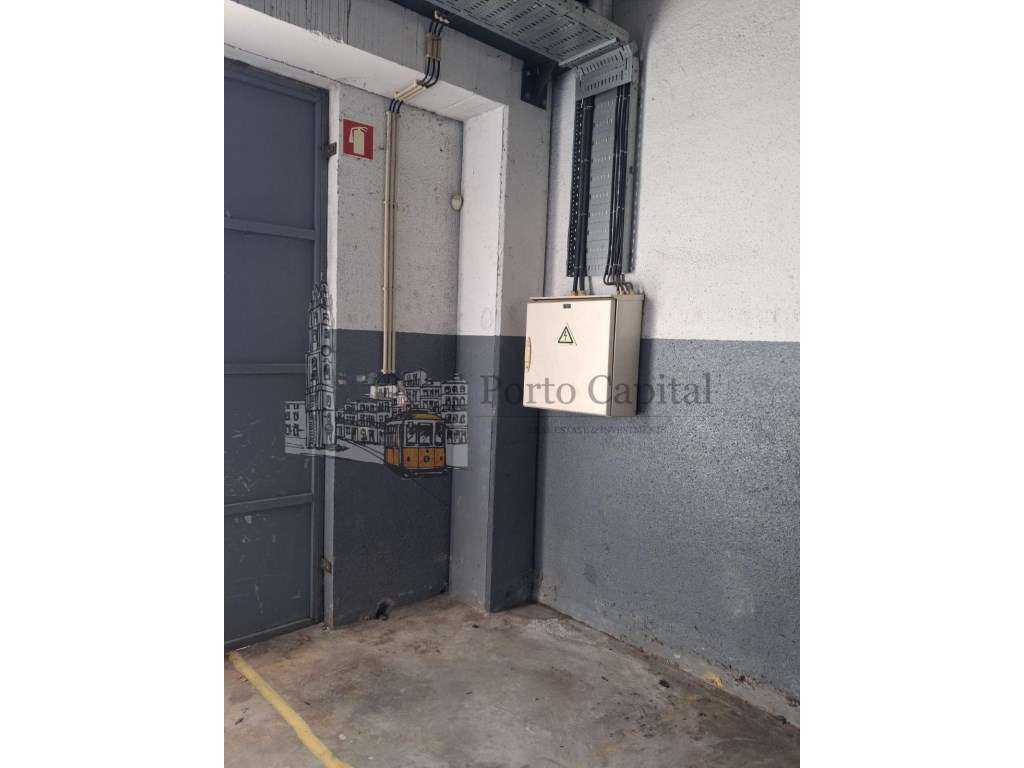 ARMAZÉM INDUSTRIAL PARA VENDA EM TOUGUINHÓ - Vila do Conde - Grande imagem: 3/43