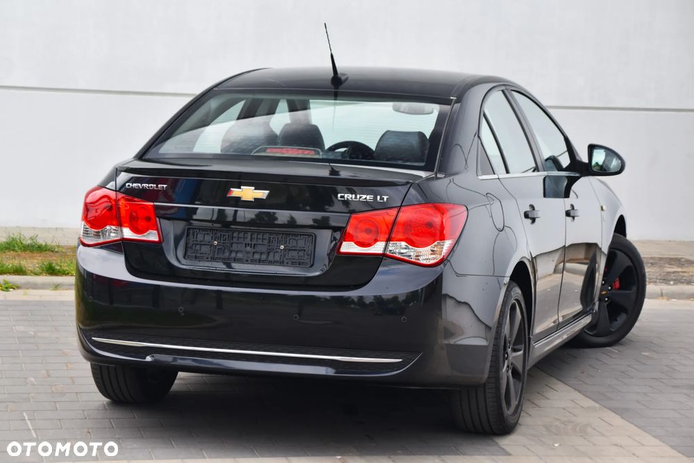 Chevrolet Cruze 1.8 LT+ - 29