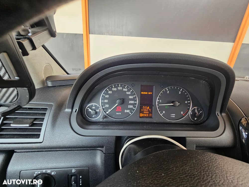 Mercedes-Benz A 180 - 20