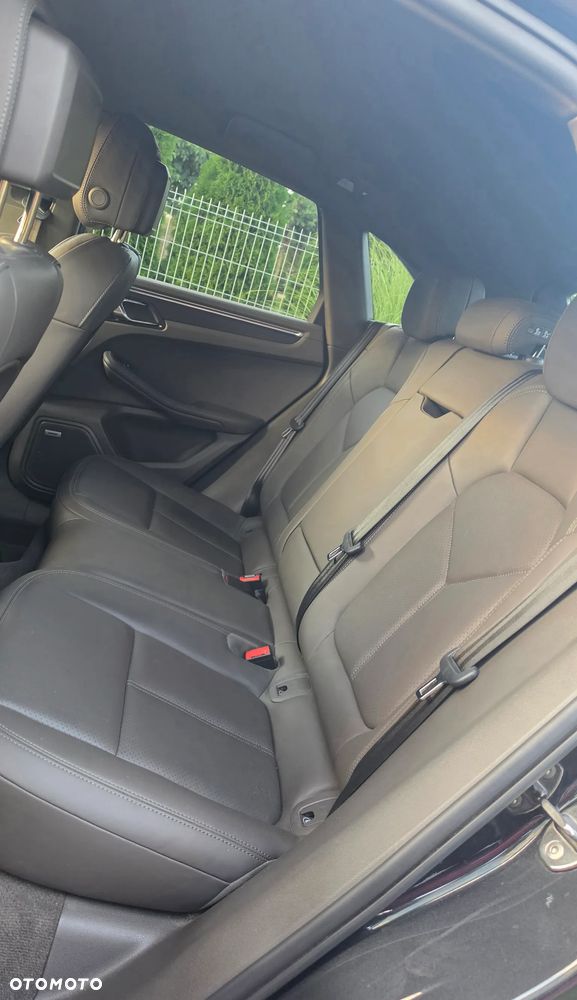 Porsche Macan T - 27