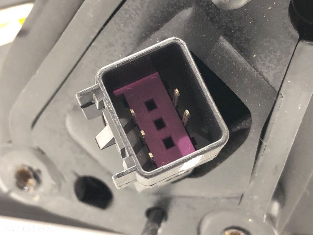 LUSTERKO PRAWY - 149.00 PLN - CHEVROLET CRUZE (J300) 2009 - 2022 1.4 74 kW [101 KM] benzyna 2013 - - 5