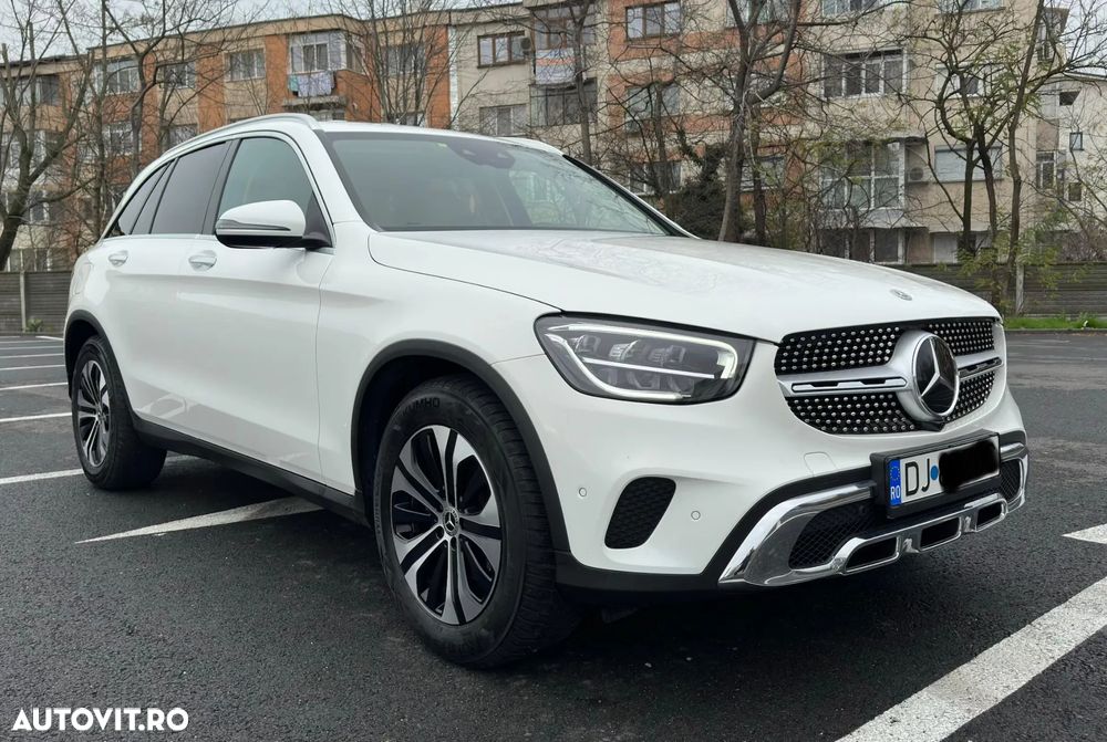 Mercedes-Benz GLC 220 d 4Matic 9G-TRONIC Exclusive - 3