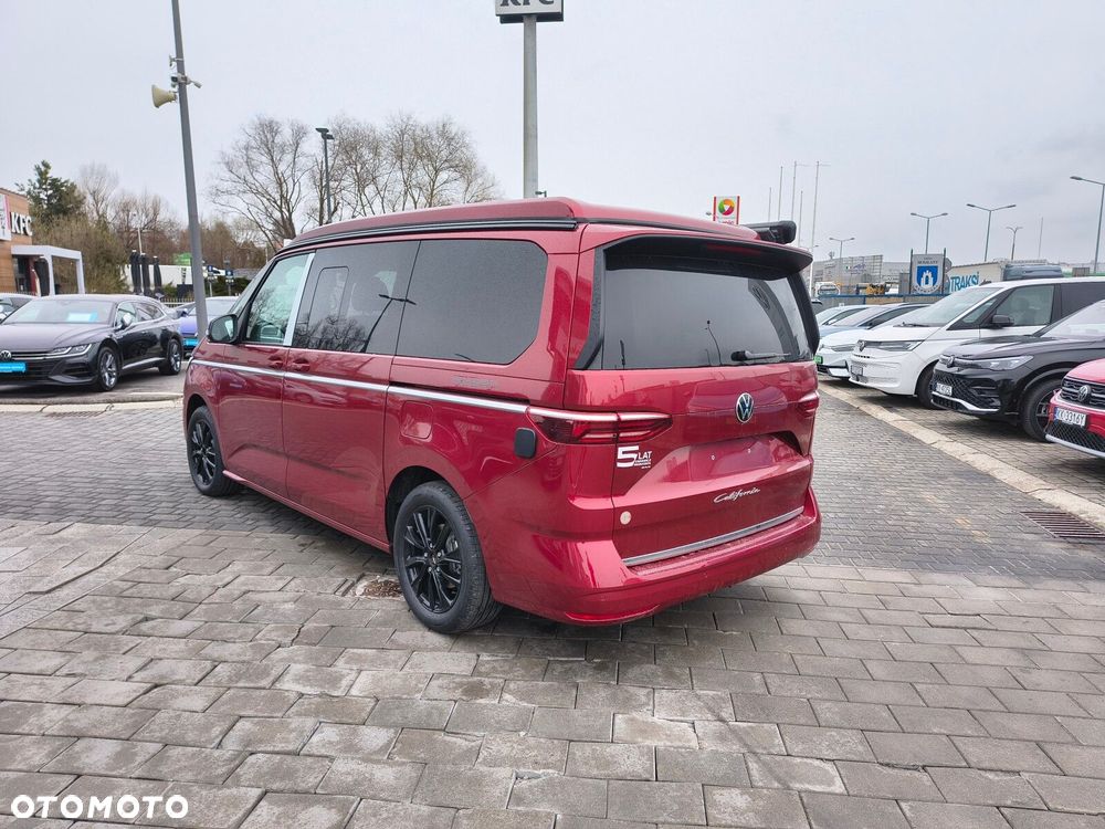 Volkswagen california Nowa California Ocean silnik: 2,0 l TDI SCR 150 KM / skrzynia biegów: 7-biegowa DSG rozstaw osi: 3124 mm - 5