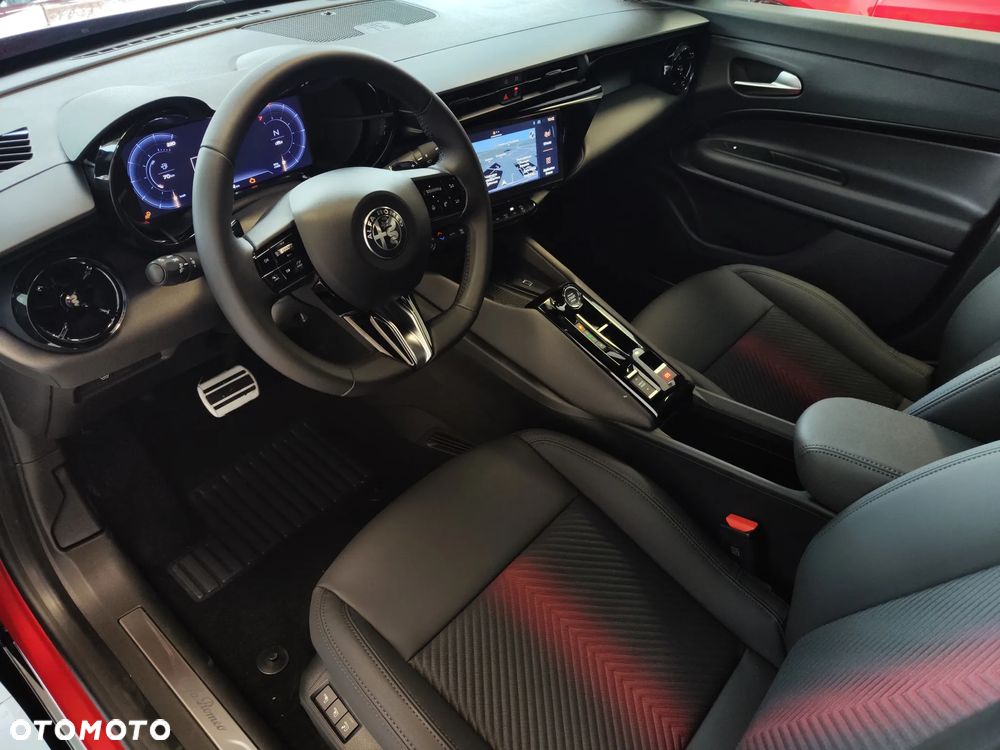 Alfa Romeo Junior 1.2 mHEV Ibrida eDCT - 13